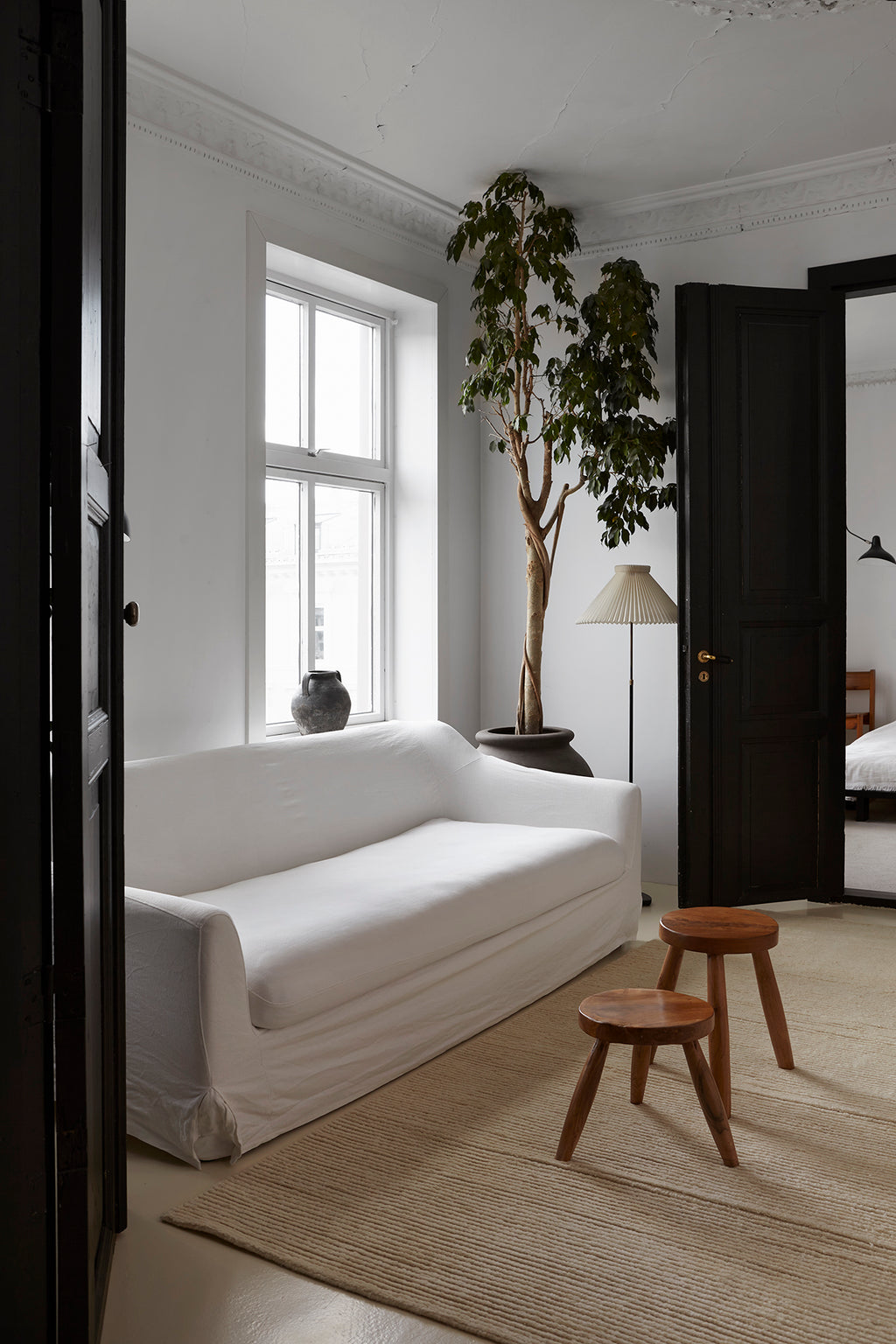 Nami Wool Rug - Sand